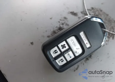 2018 Honda Clarity Plug-In Hybrid from USA, damaged, VIN JHMZC5F11JC007128